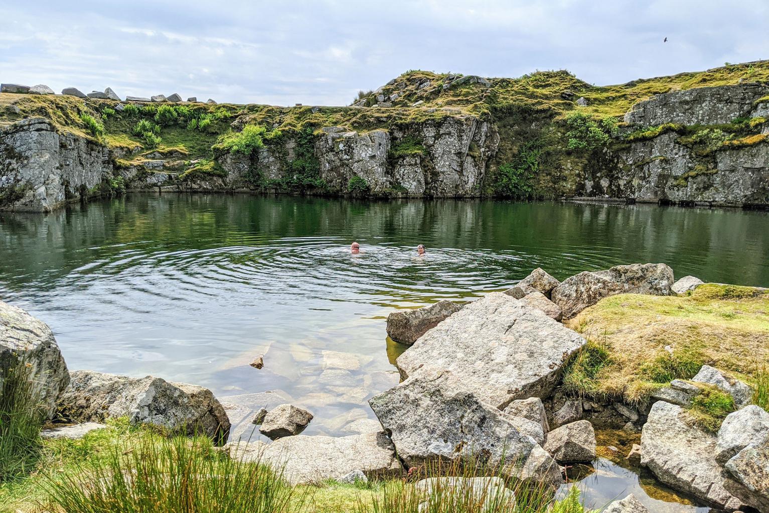 Wild Swimming In Cornwall / 10 Amazing Spots + Map & Details