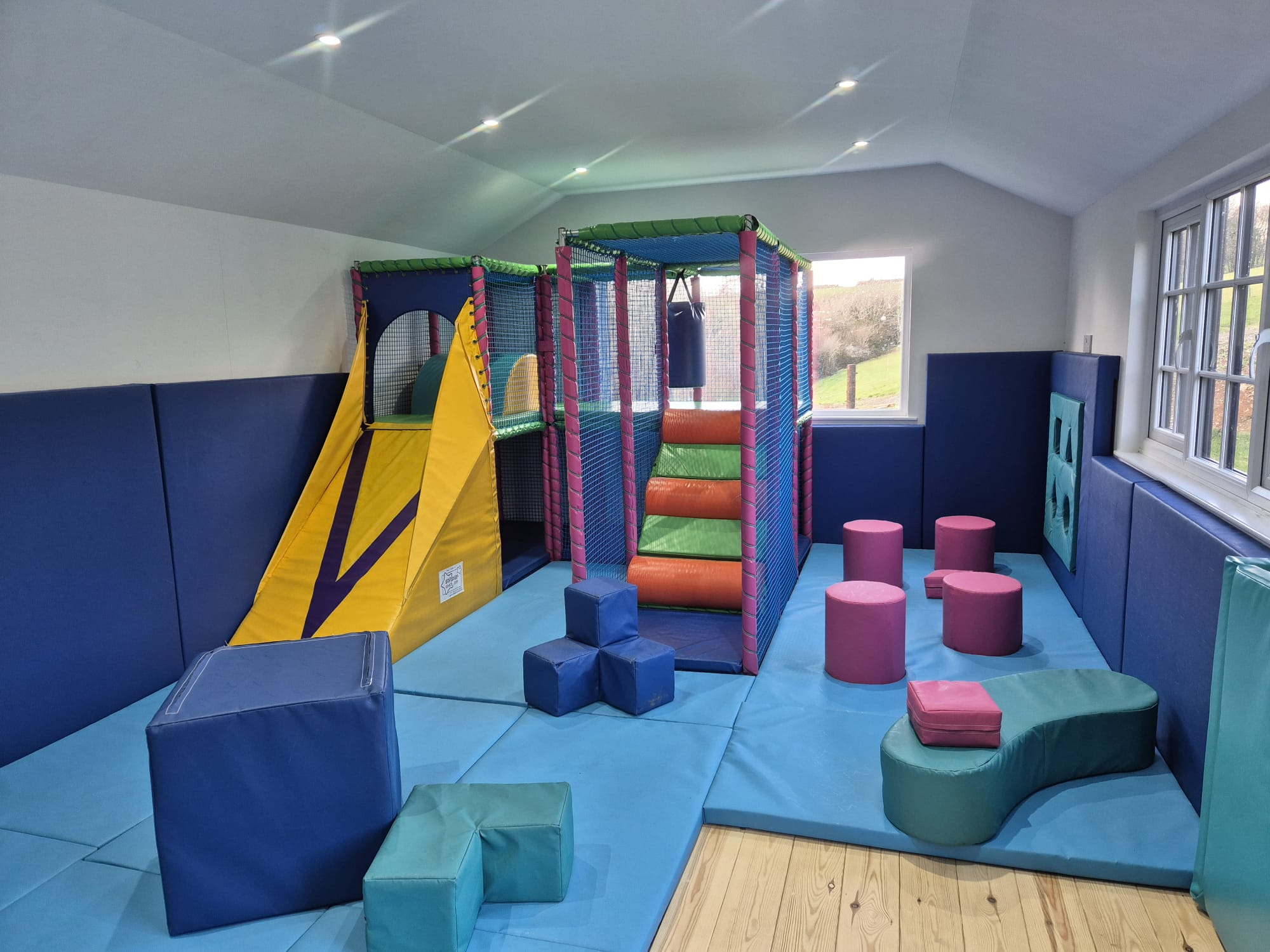 Luxury family holidays in Cornwall with pool and hose riding close to the coast with lots of facilities and great for kids of all ages