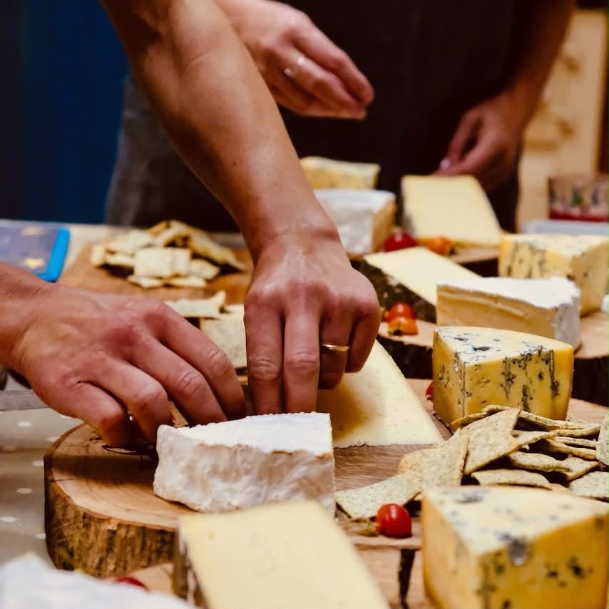 luxury cottages in Cornwall supper club
